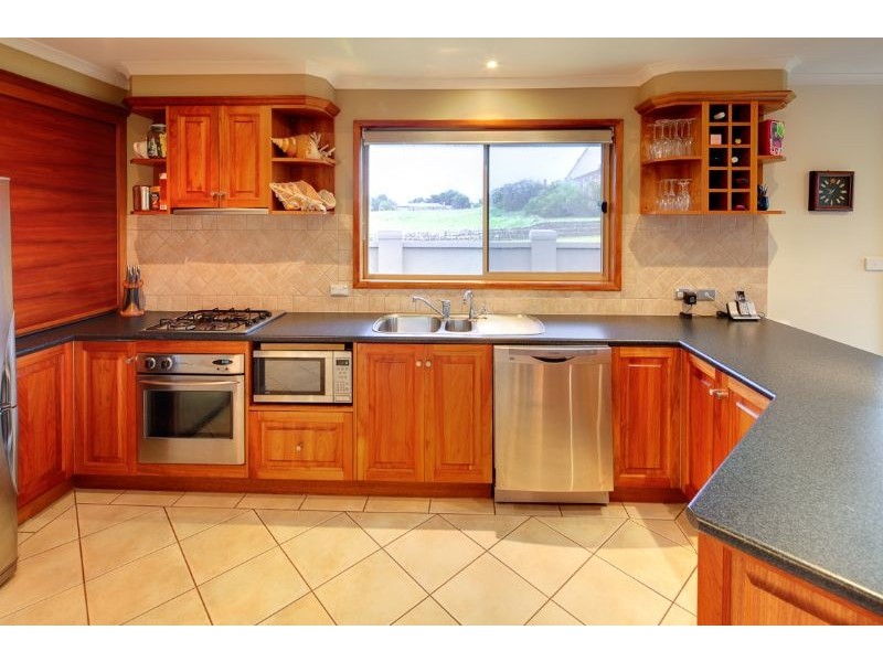 12 Polding Street, Port Fairy VIC 3284