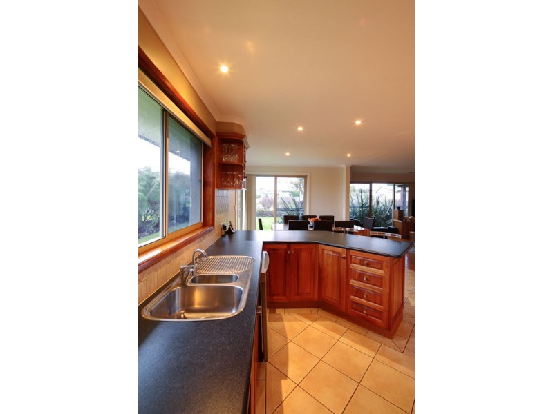 12 Polding Street, Port Fairy VIC 3284