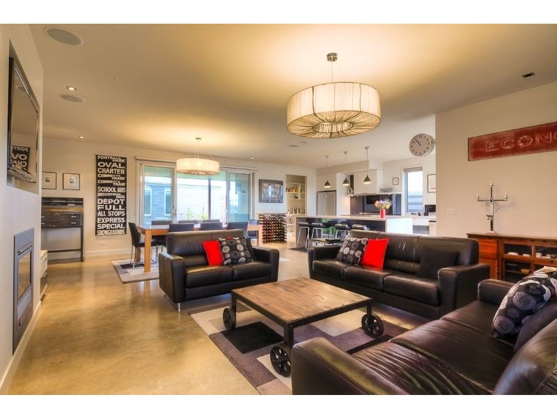 48 Philip Street, Port Fairy VIC 3284