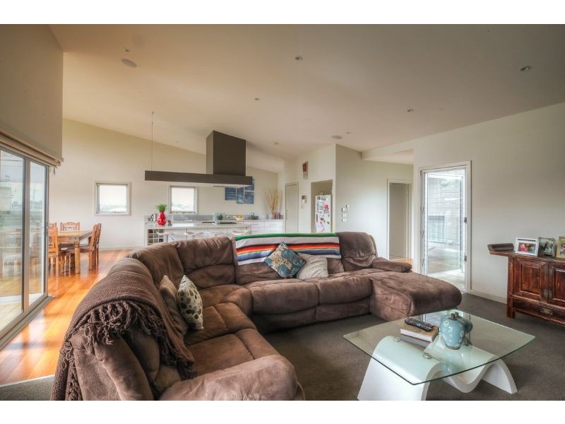 6 Martin Laurence Place, Port Fairy VIC 3284