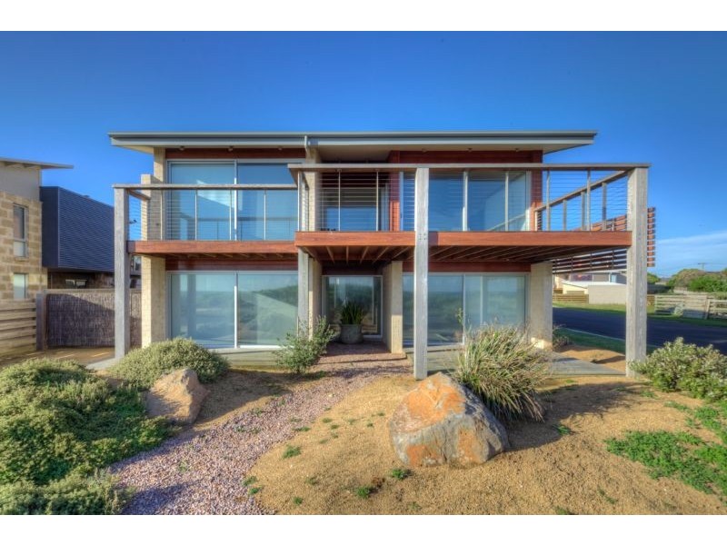 64 Ocean Drive, Port Fairy VIC 3284