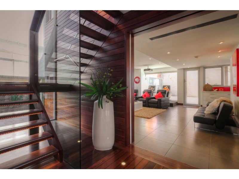 64 Ocean Drive, Port Fairy VIC 3284