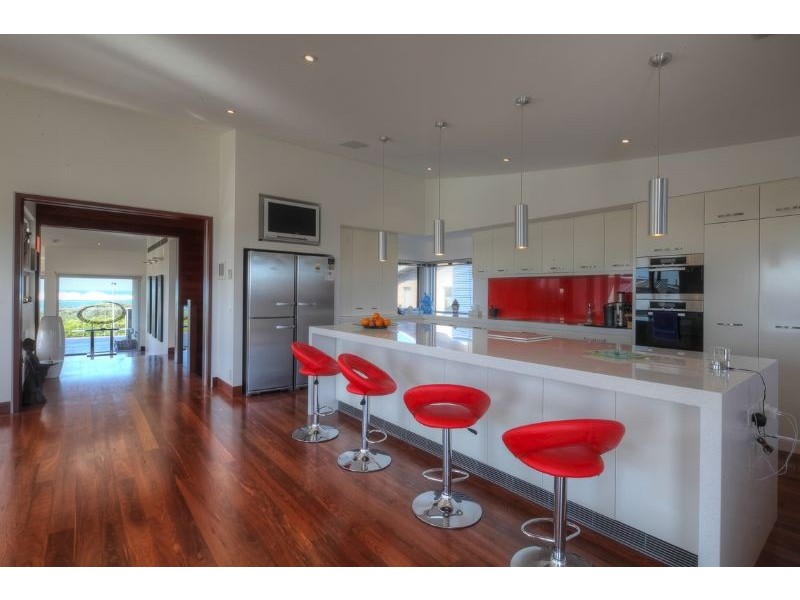 64 Ocean Drive, Port Fairy VIC 3284