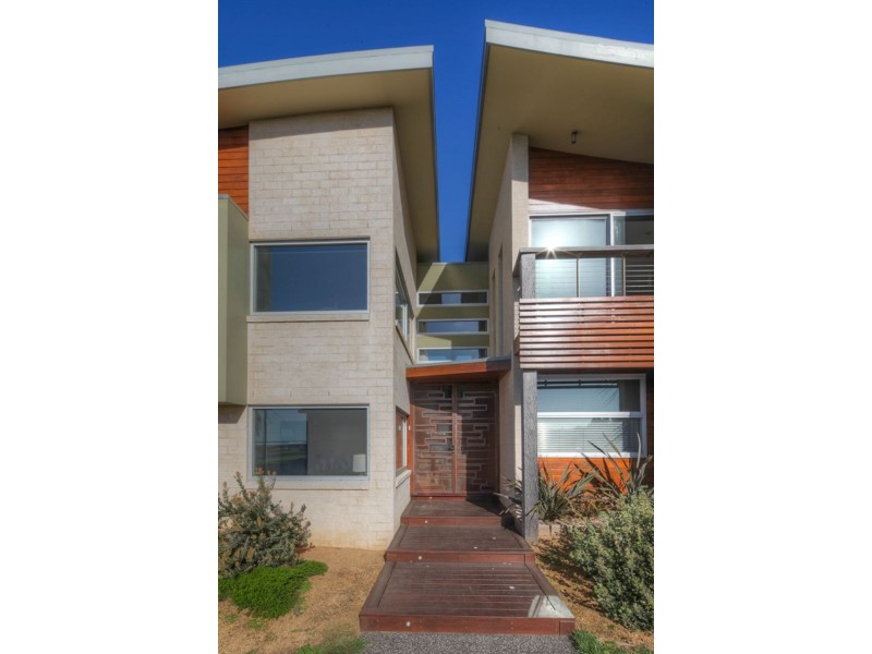 64 Ocean Drive, Port Fairy VIC 3284