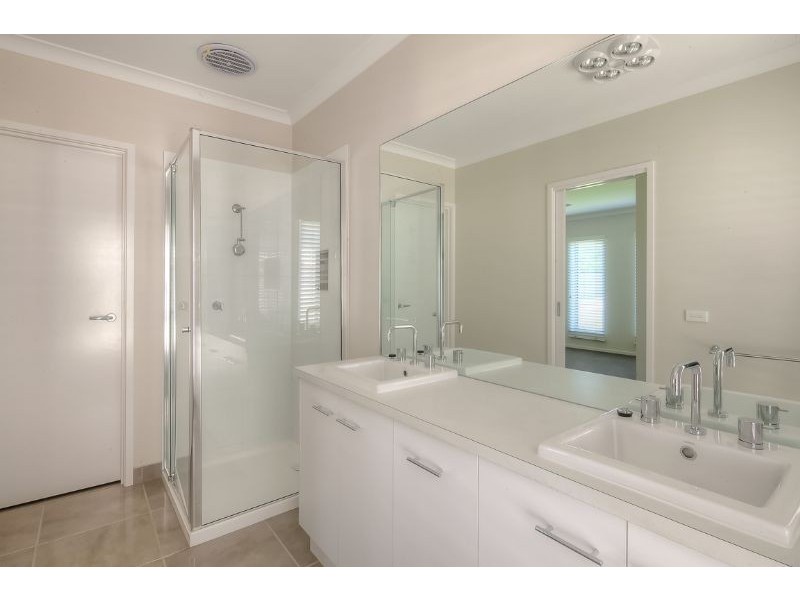 1 McGill Court, Port Fairy VIC 3284