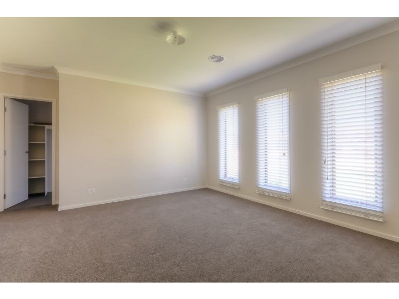 1 McGill Court, Port Fairy VIC 3284