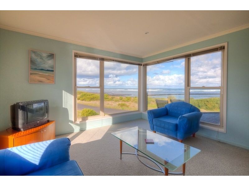 74 Ocean Drive, Port Fairy VIC 3284