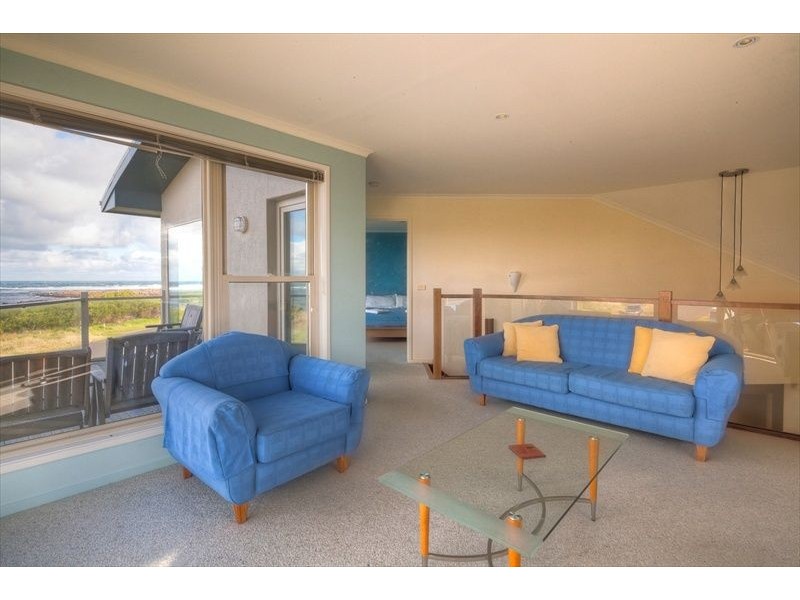 74 Ocean Drive, Port Fairy VIC 3284