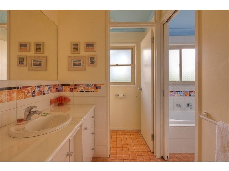 74 Ocean Drive, Port Fairy VIC 3284