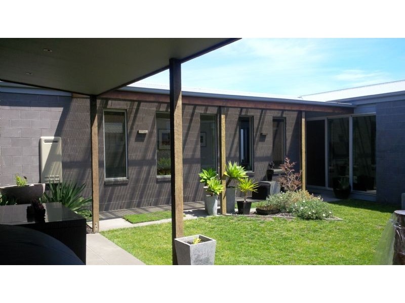48 Philip Street, Port Fairy VIC 3284