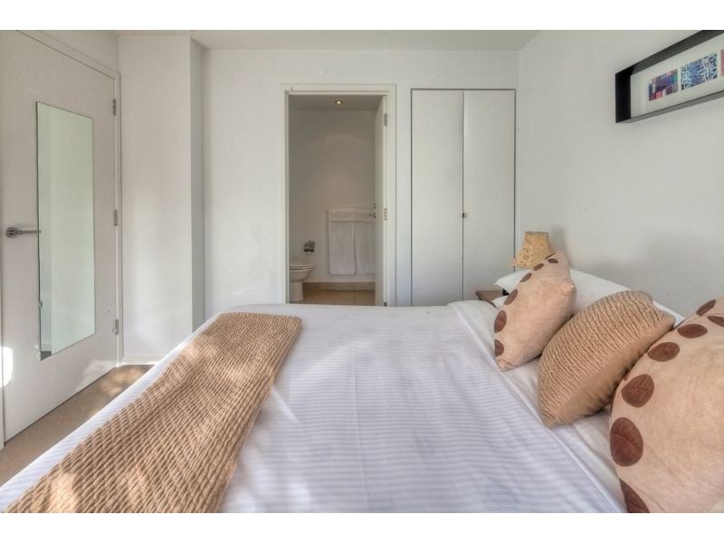 9/48-50 Bank Street, Port Fairy VIC 3284