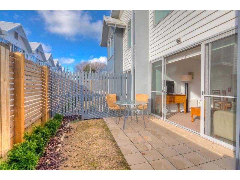 9/48-50 Bank Street, Port Fairy VIC 3284