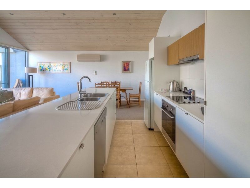 9/48-50 Bank Street, Port Fairy VIC 3284