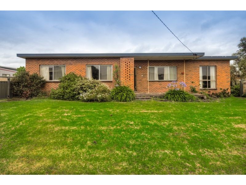 8 Reardon Street, Port Fairy VIC 3284