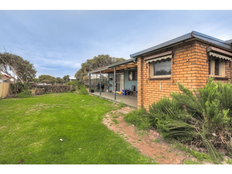 8 Reardon Street, Port Fairy VIC 3284