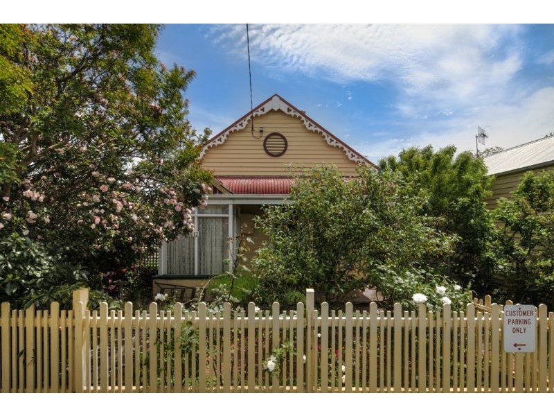 12  Barclay Street, Port Fairy VIC 3284