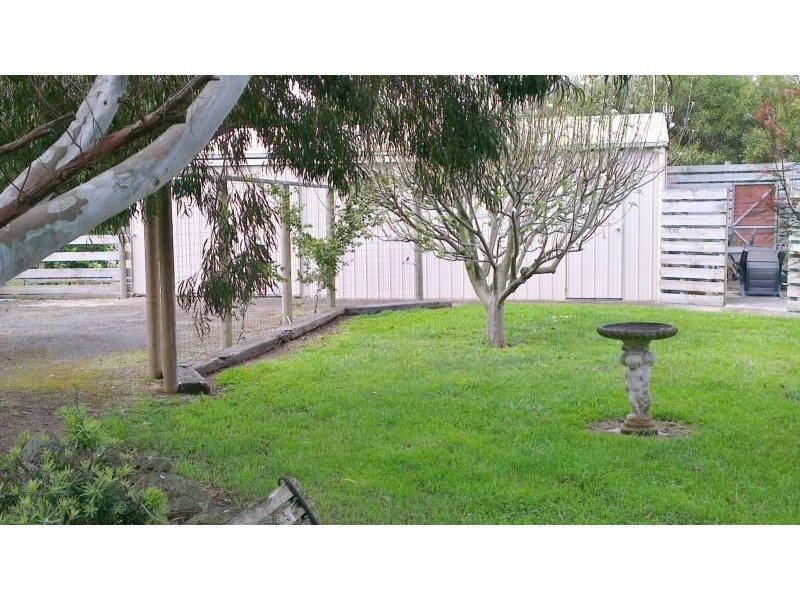 99 Barlings Road, Crossley VIC 3283