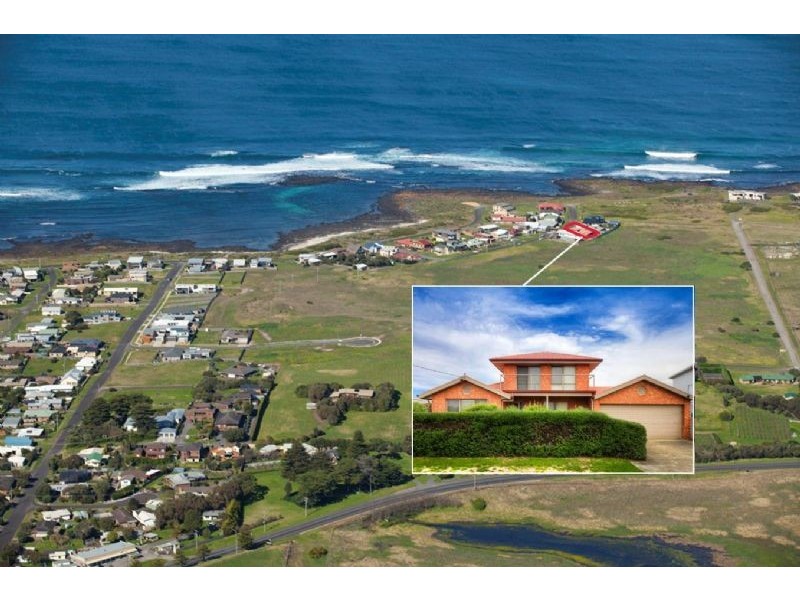 16 Anna Catherine Drive, Port Fairy VIC 3284