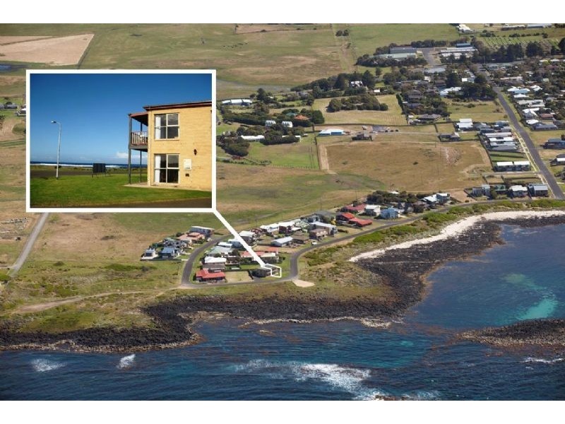 1/104 Ocean Drive, Port Fairy VIC 3284