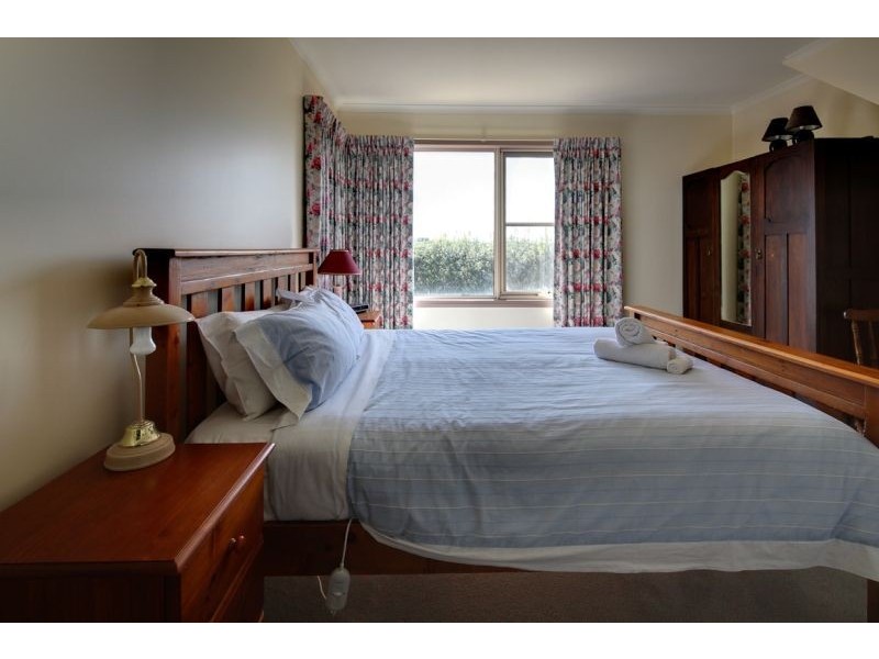 1/104 Ocean Drive, Port Fairy VIC 3284