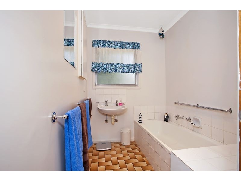 5 Jongebloed Court, Koroit VIC 3282