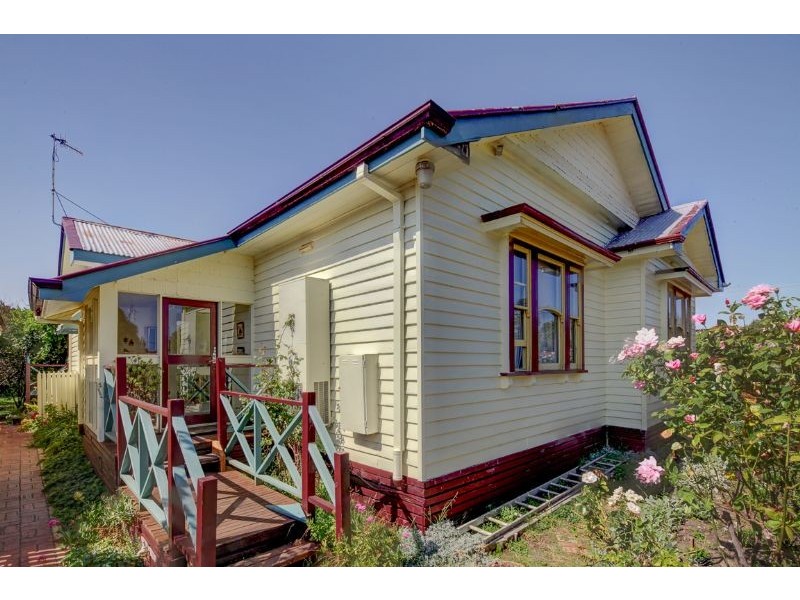 11 Baxter Street, Port Fairy VIC 3284