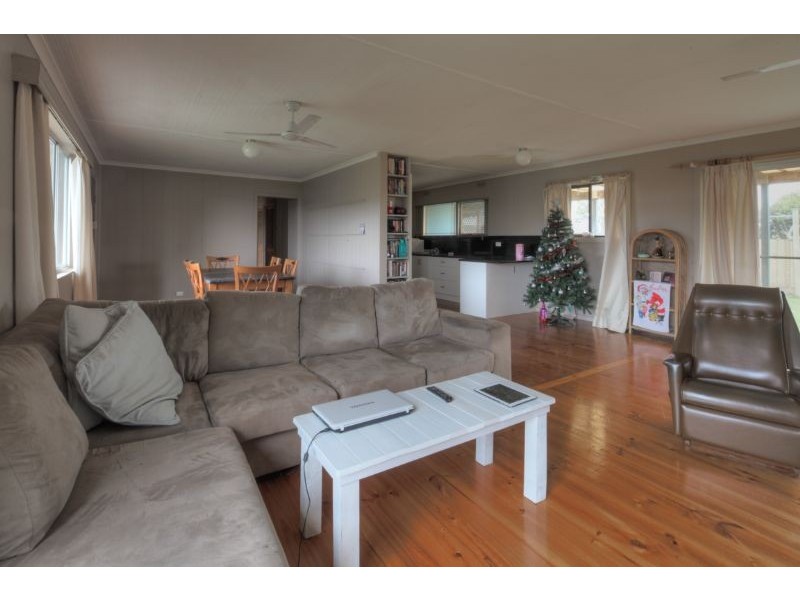 8 Reardon Street, Port Fairy VIC 3284