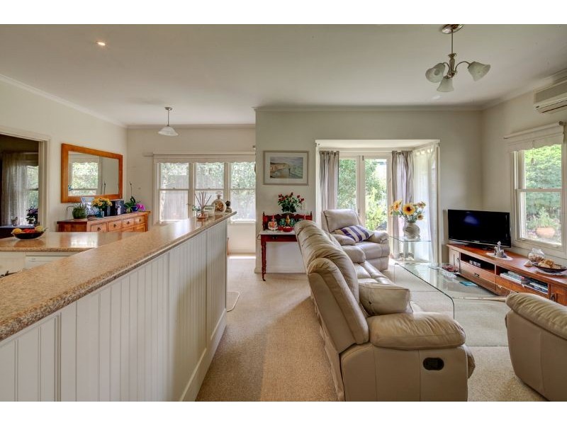 13 Earle Street, Port Fairy VIC 3284