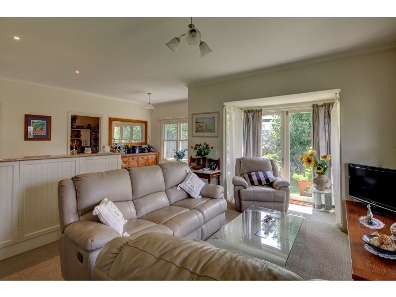 13 Earle Street, Port Fairy VIC 3284