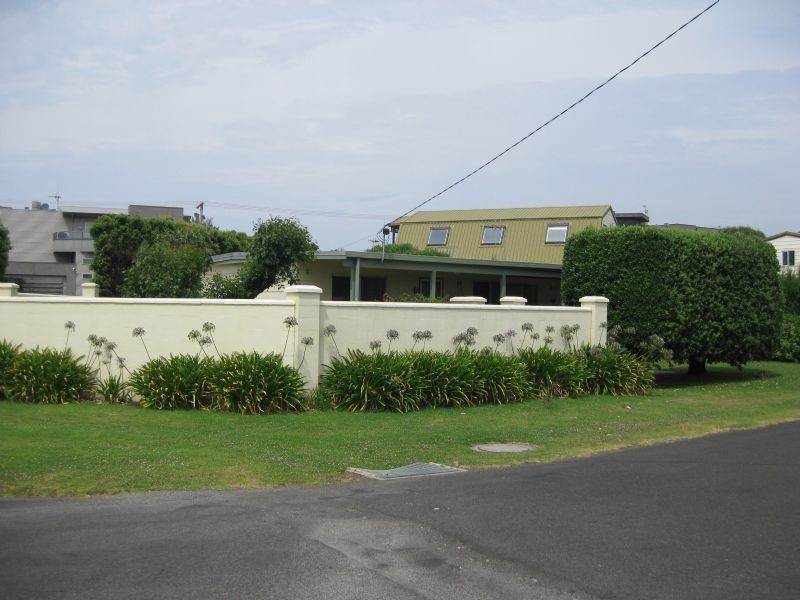 5 Mills Crescent, Port Fairy VIC 3284