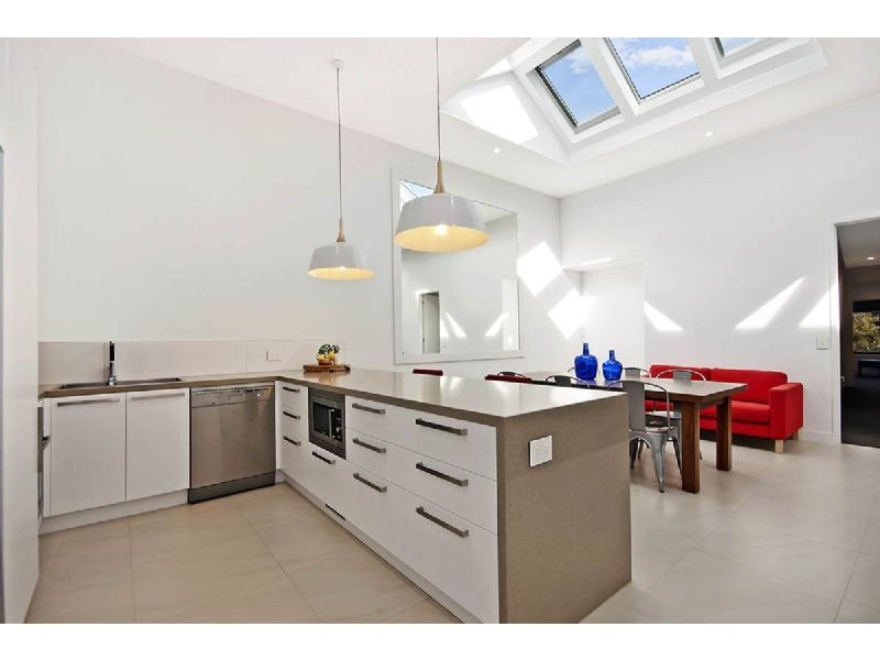 APT 3/32 – 32A Bank Street, Port Fairy VIC 3284