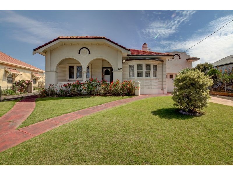 86 Gipps Street, Port Fairy VIC 3284