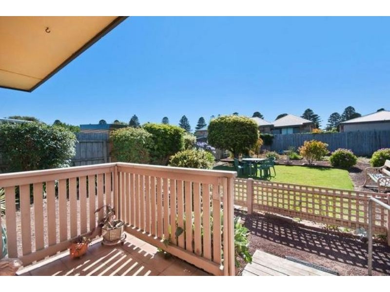 11 Atkinson Street, Port Fairy VIC 3284