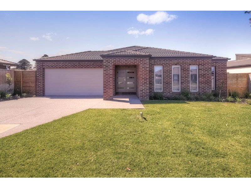 1 McGill Court, Port Fairy VIC 3284