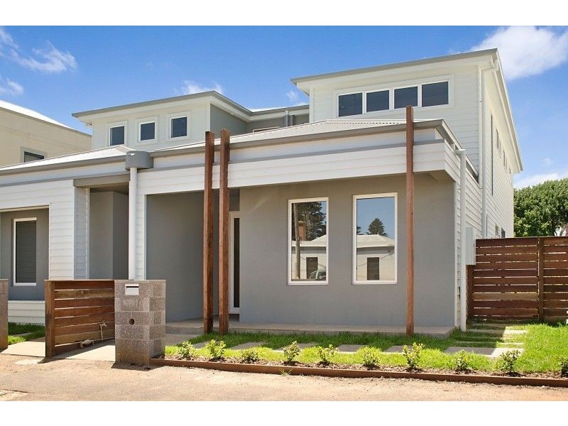 16 Cox Street, Port Fairy VIC 3284