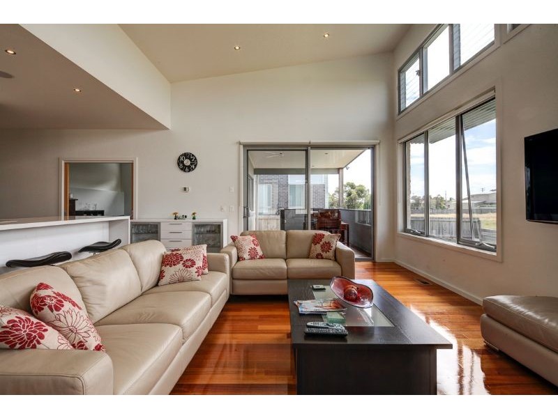 6 Mariner Court, Port Fairy VIC 3284