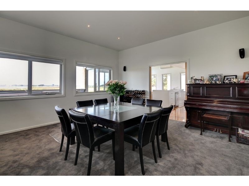 6 Mariner Court, Port Fairy VIC 3284