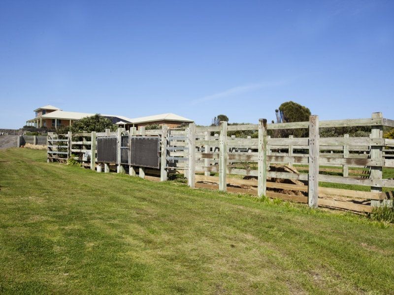 35 Dura Lane, Port Fairy VIC 3284