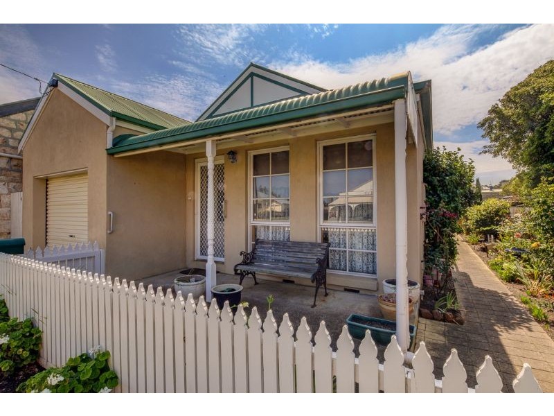 28 Cox Street, Port Fairy VIC 3284