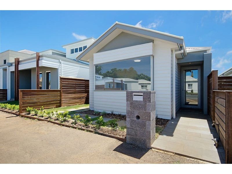 14 Cox Street, Port Fairy VIC 3284