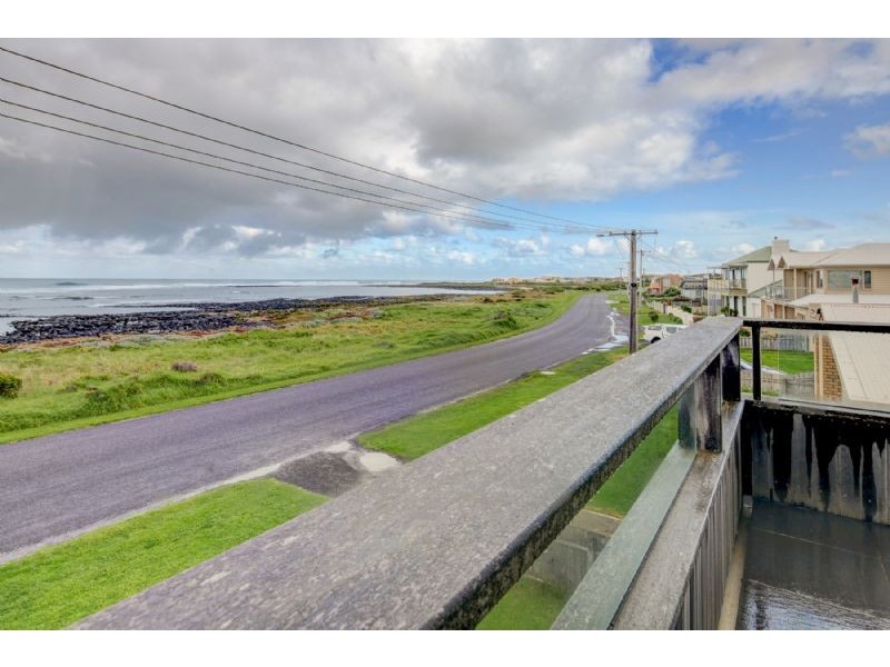 38 Ocean Drive, Port Fairy VIC 3284