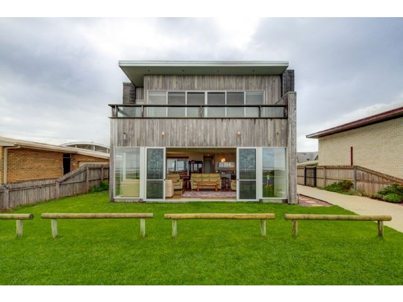 38 Ocean Drive, Port Fairy VIC 3284