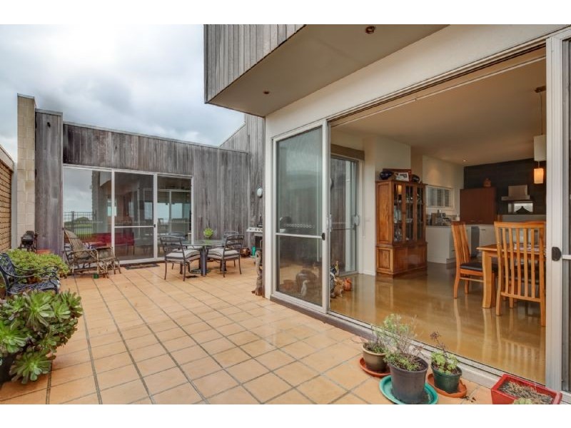 38 Ocean Drive, Port Fairy VIC 3284