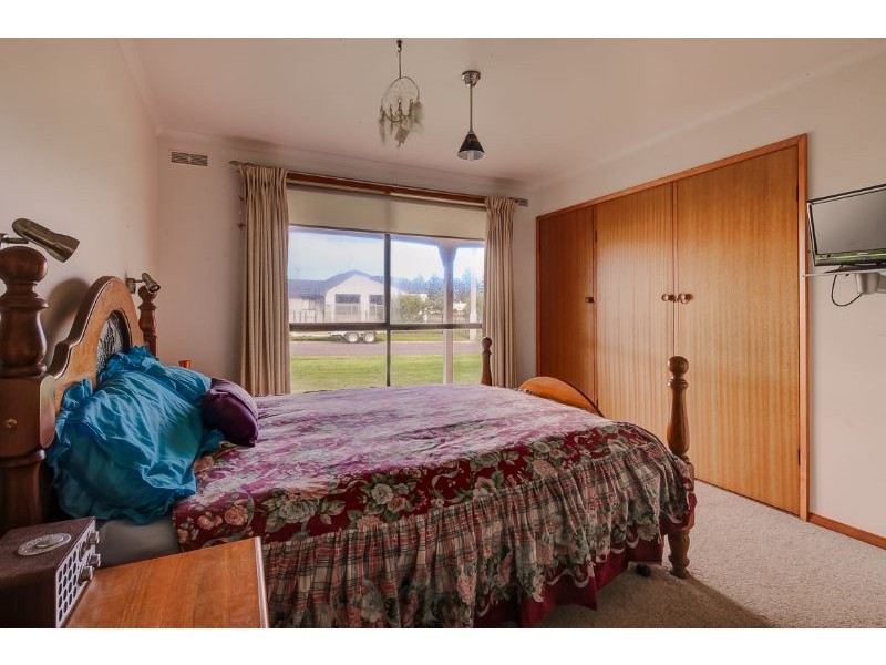 10 Moyne Crt, Port Fairy VIC 3284