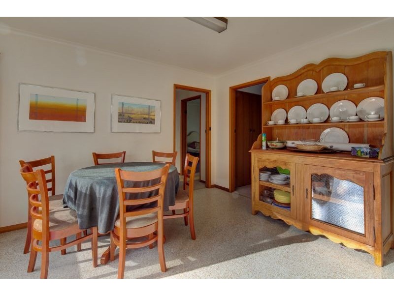 10 Moyne Crt, Port Fairy VIC 3284