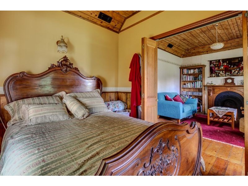 19 Albert Street, Port Fairy VIC 3284