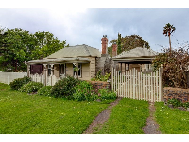 19 Albert Street, Port Fairy VIC 3284