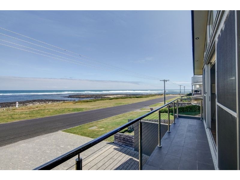 16 Ocean Drive, Port Fairy VIC 3284