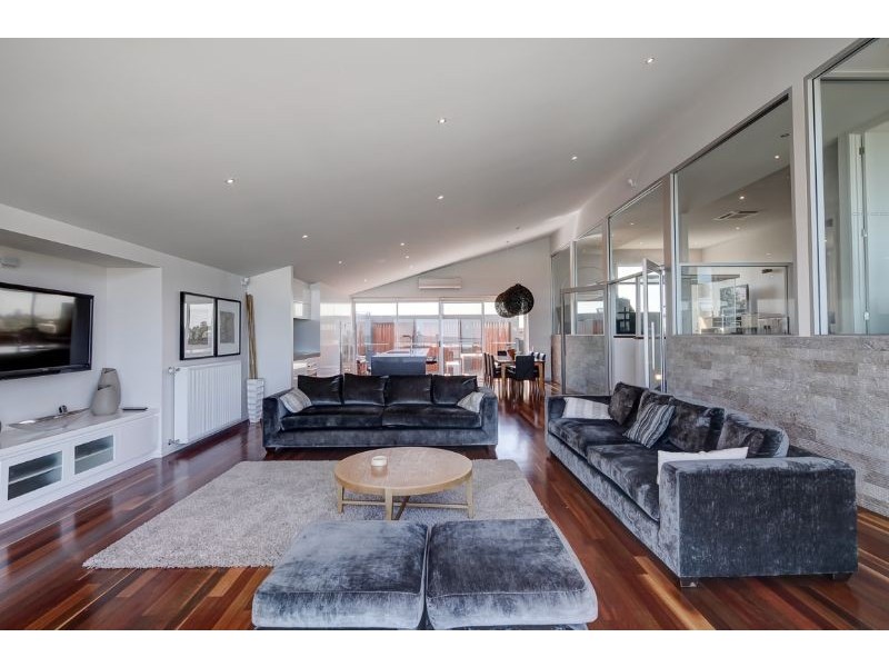 16 Ocean Drive, Port Fairy VIC 3284