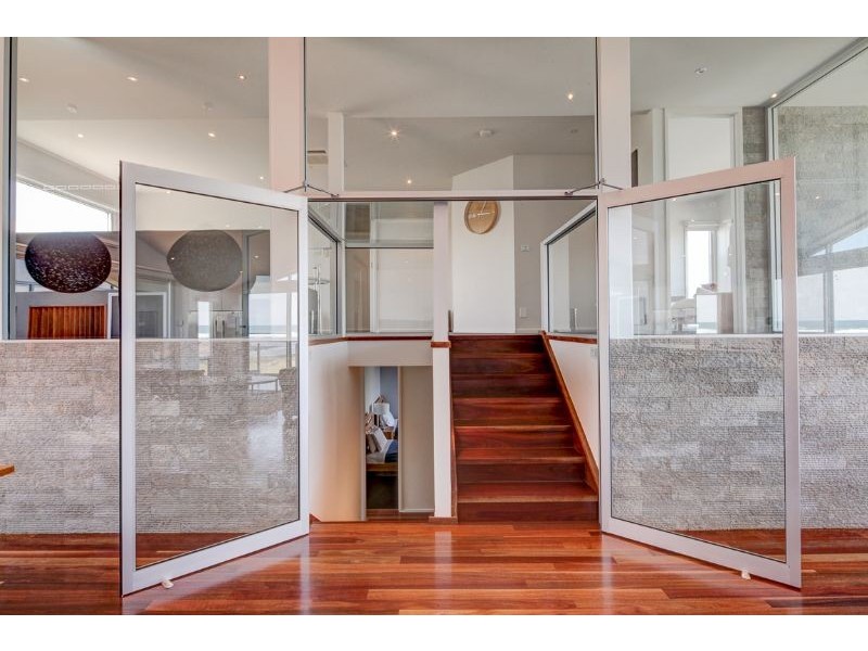 16 Ocean Drive, Port Fairy VIC 3284